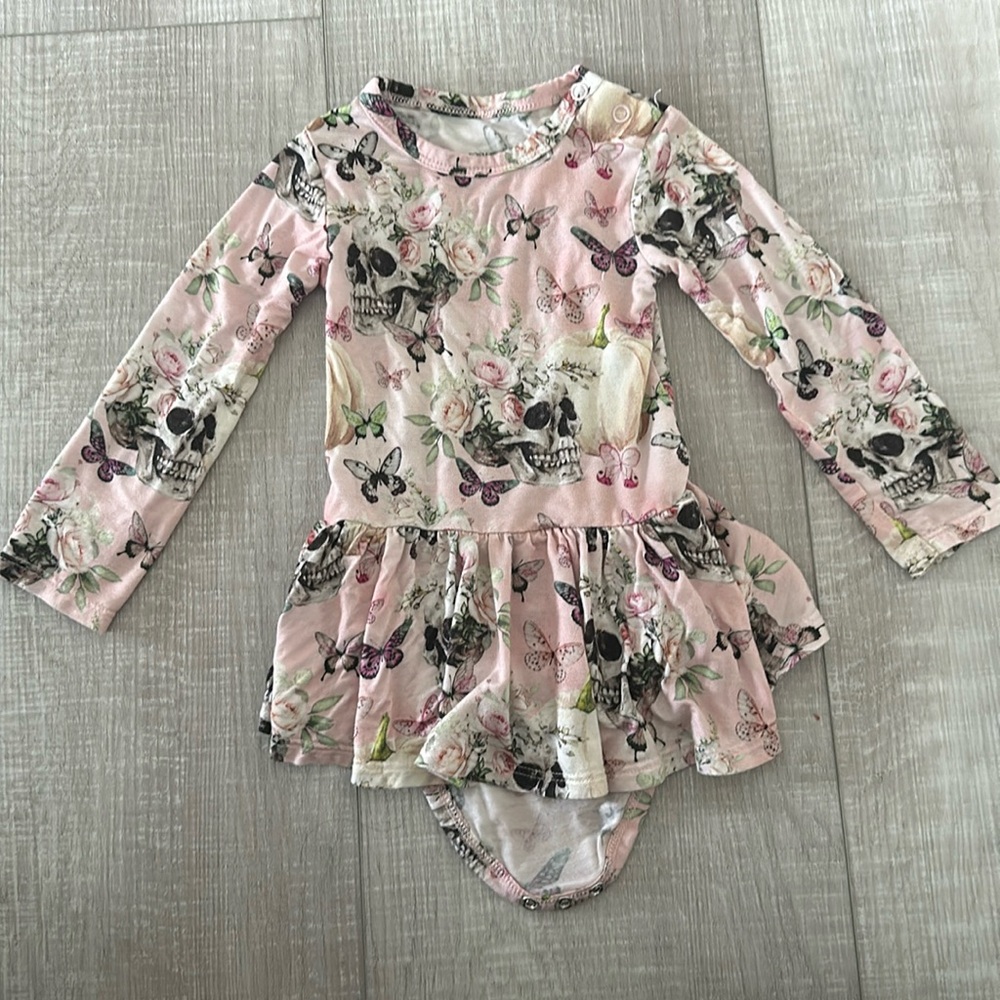 POSH PEANUT - Skull & Butterfly Twirl Onesie